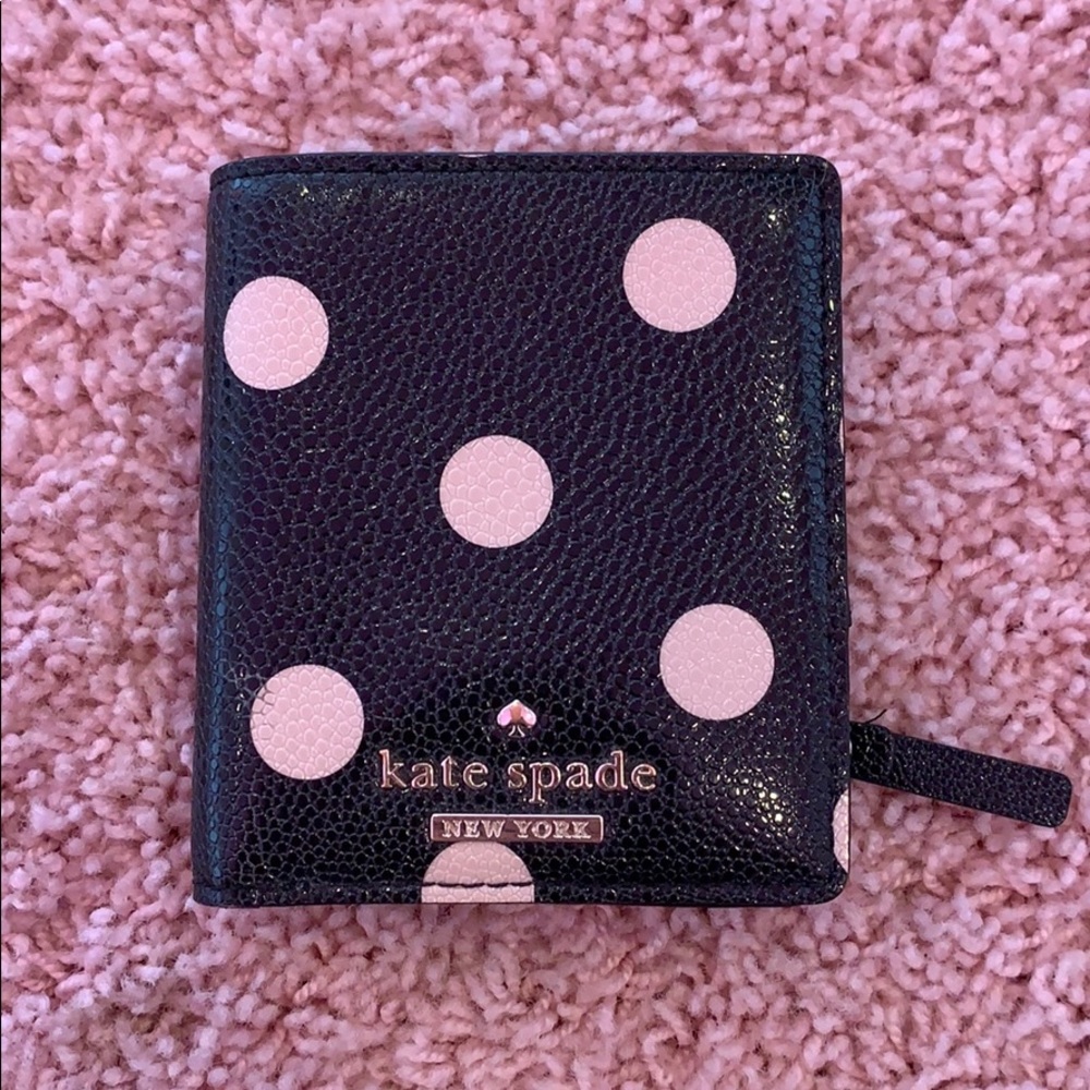 Kate Spade dotted wallet
